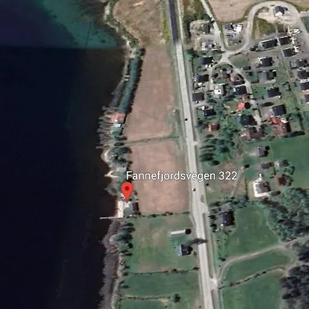 Feriehus Strandhytte Ved Fjorden Molde